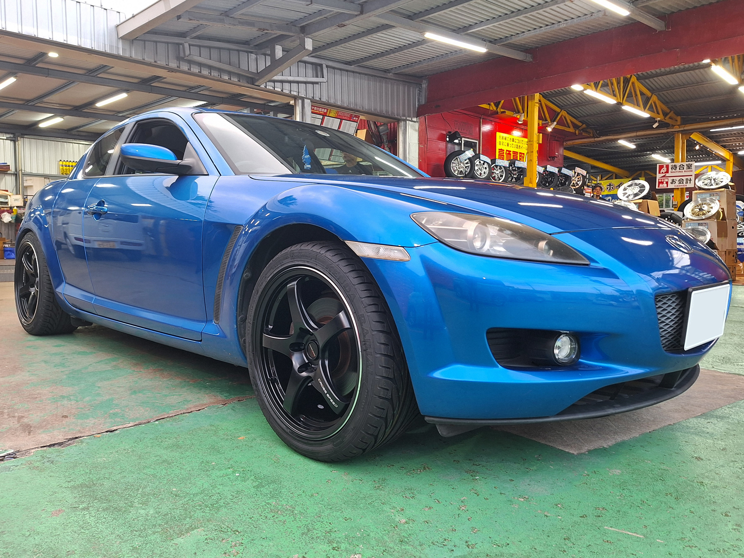 マツダ RX-8　CROSS SPEED CR5 18×8.5J/9.5J　KENDA KR20 KAISER 235/40R18 245/40R18