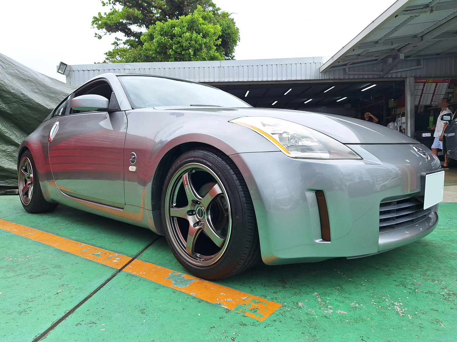 日産 Z33　CROSS SPEED CR5 18×8.5J/9.5J　DAVANTI 225/45R18 245/45R18