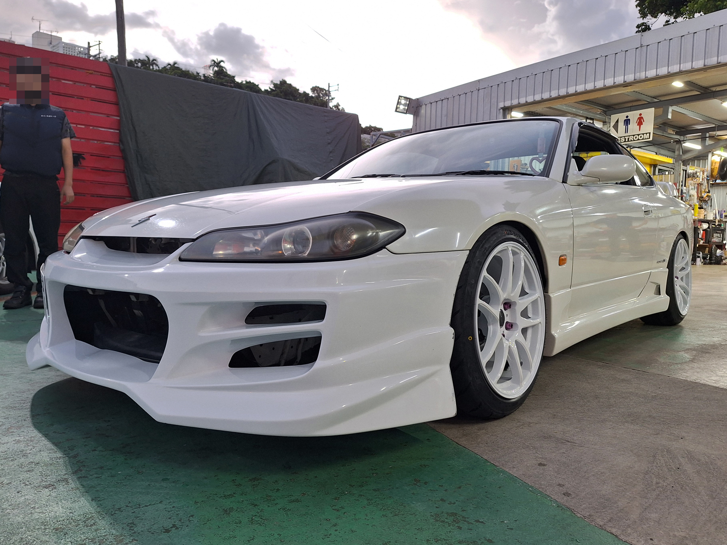 日産 S15 シルビア　WORK EMOTION 極 18×8.5J/9.5J　SHIBATIRE 225/40R18